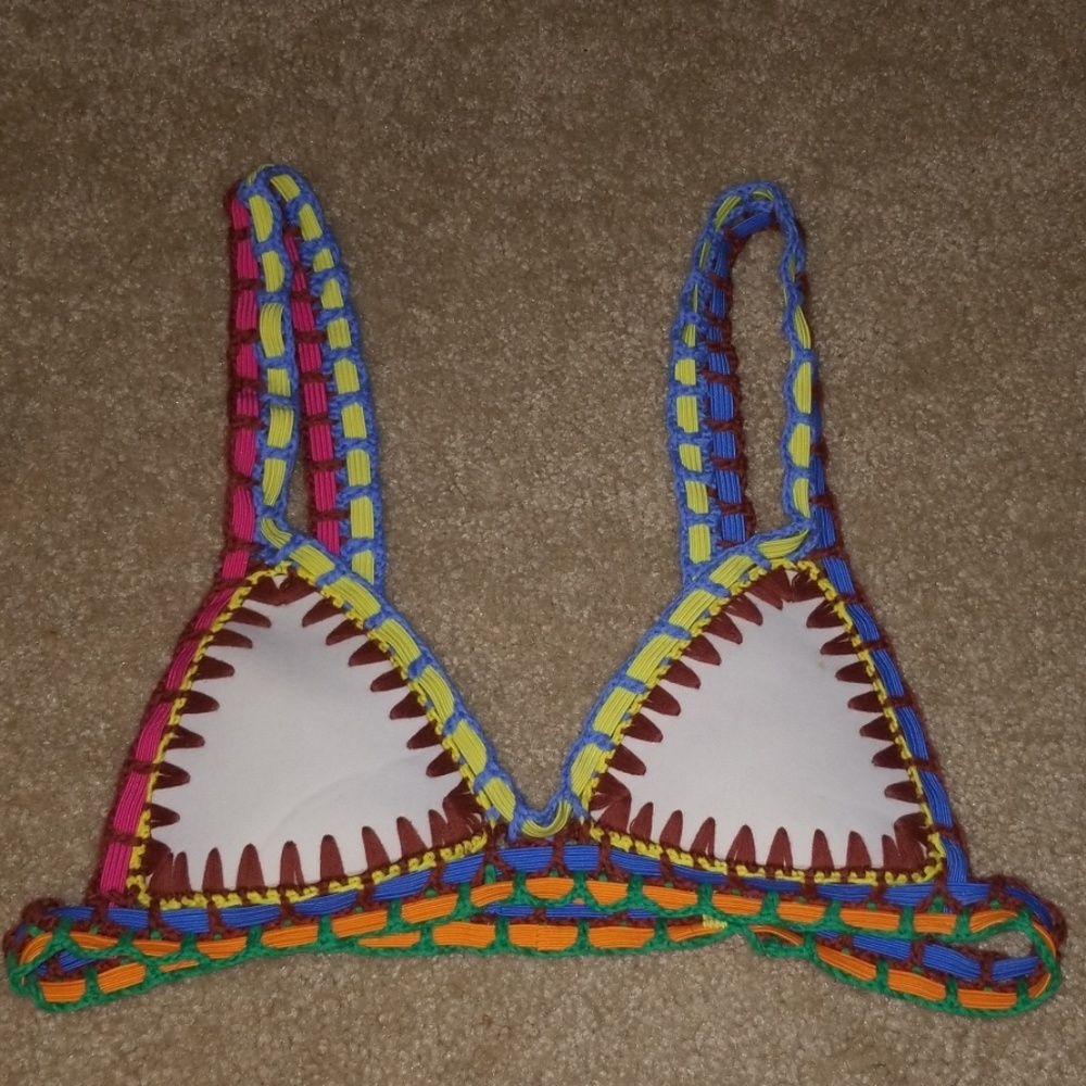 Kini - Picture 3 of 4